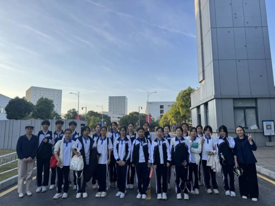 携创深信息“三二分段”协同育人结硕果，休